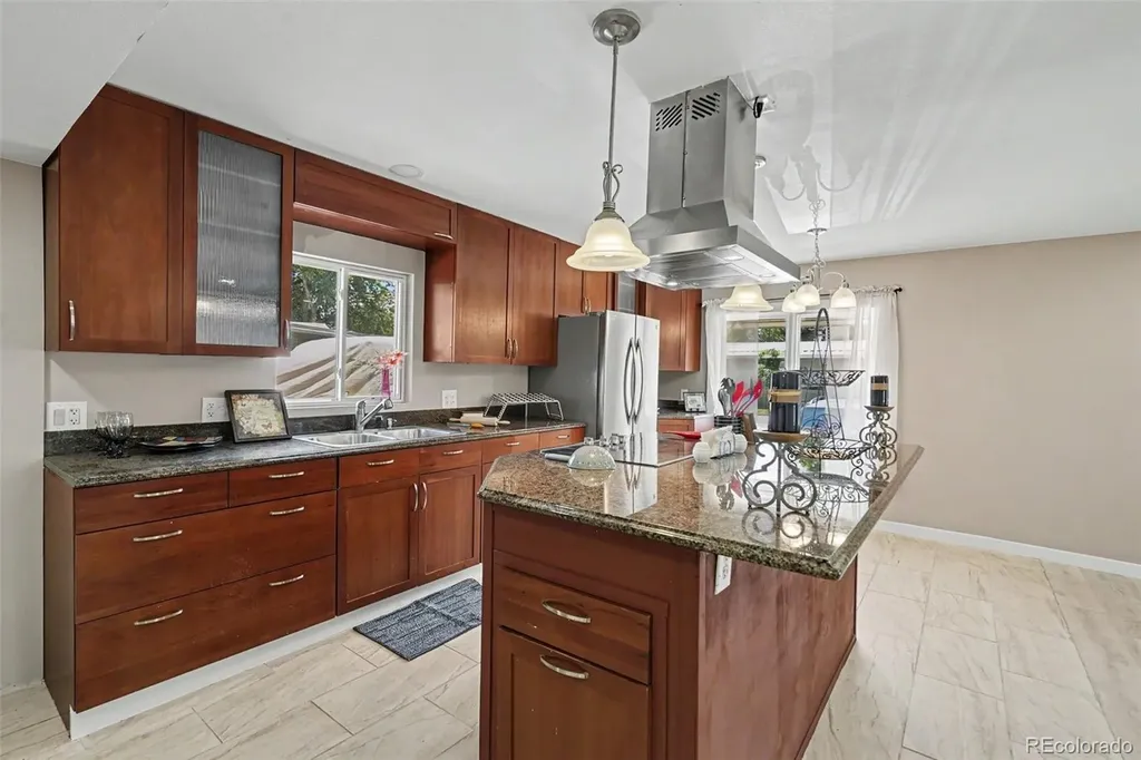 3500 S King Street Denver CO 80236
