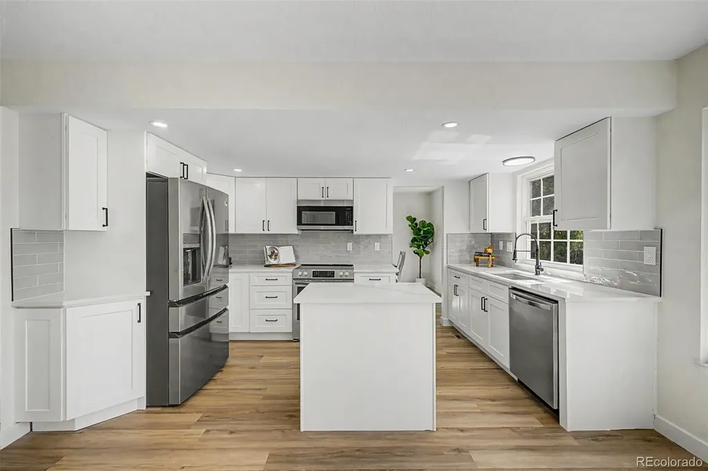 1421 S Chambers Circle Aurora CO 80012