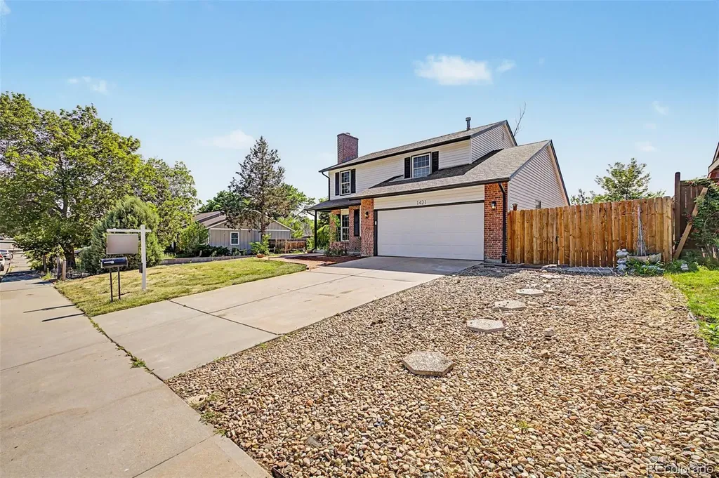1421 S Chambers Circle Aurora CO 80012