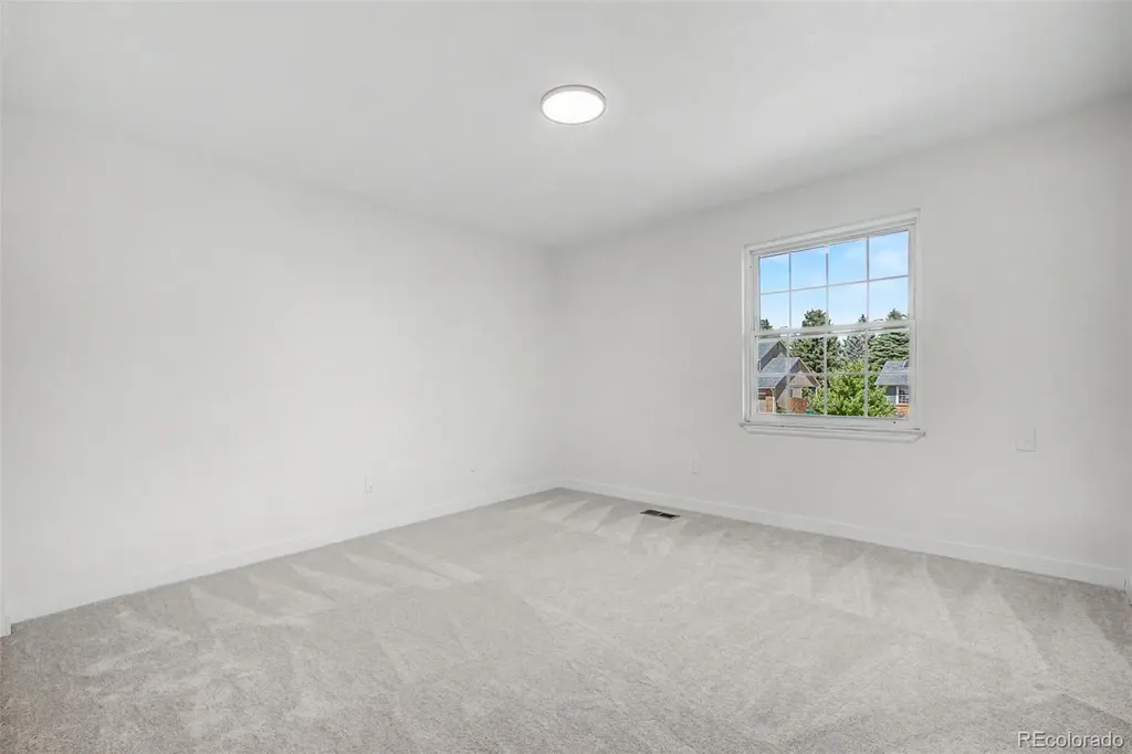 1421 S Chambers Circle Aurora CO 80012