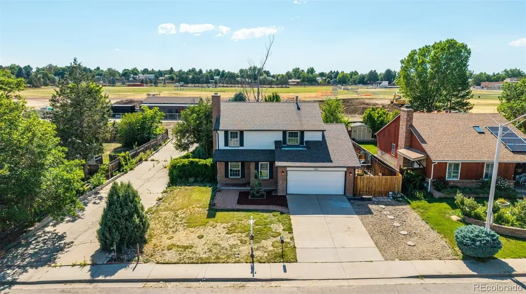 1421 S Chambers Circle Aurora CO 80012