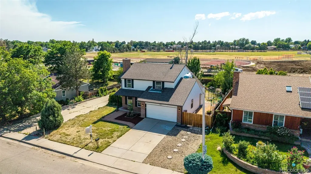 1421 S Chambers Circle Aurora CO 80012