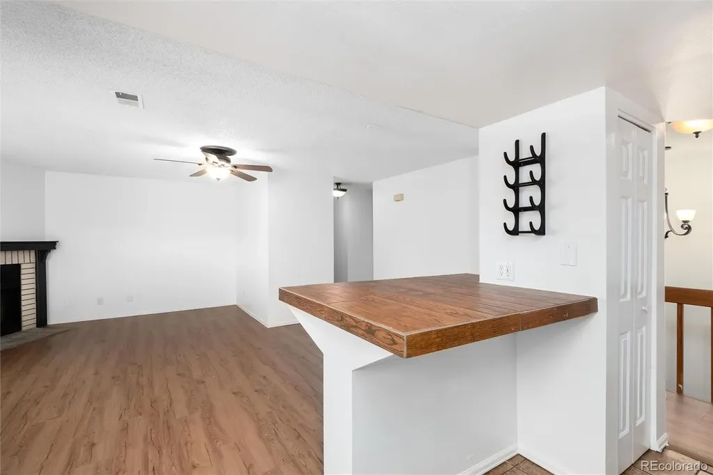 12513 E Pacific Circle Aurora CO 80014