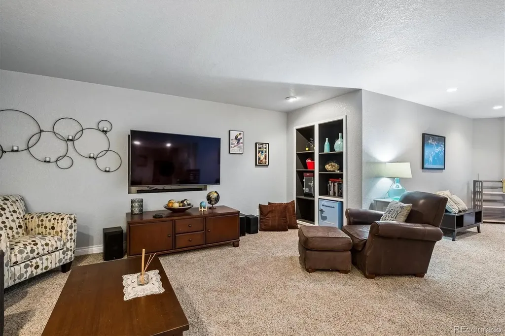2855 Xanthia Street Denver CO 80238