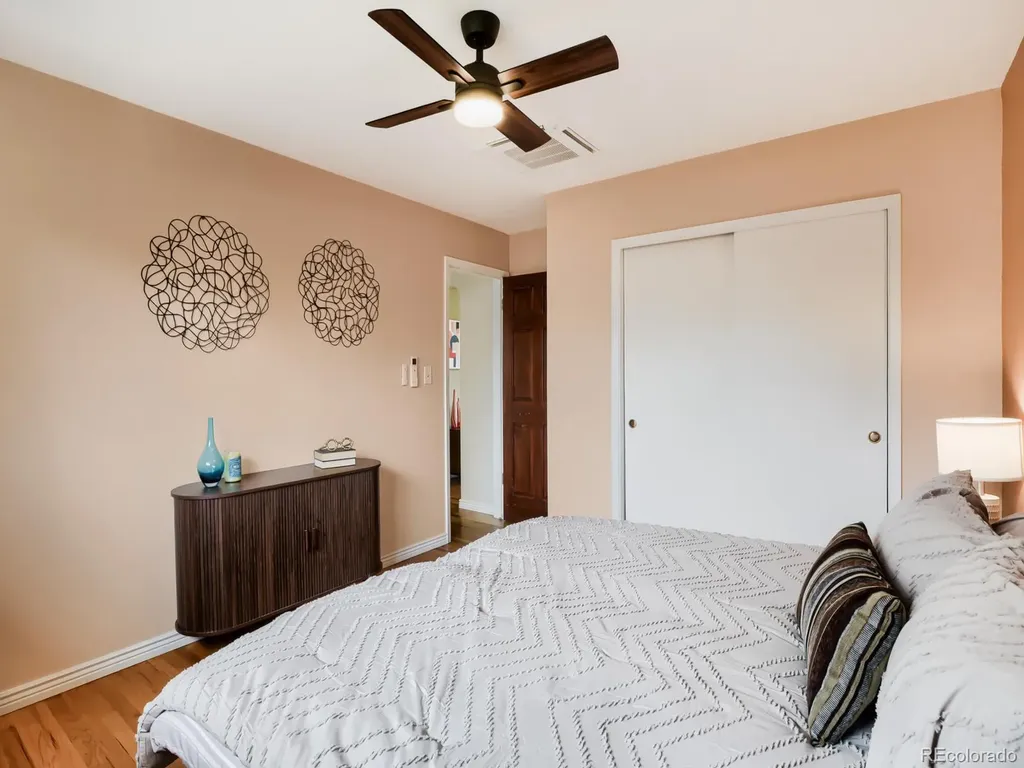 1009 Kenton Street Aurora CO 80010