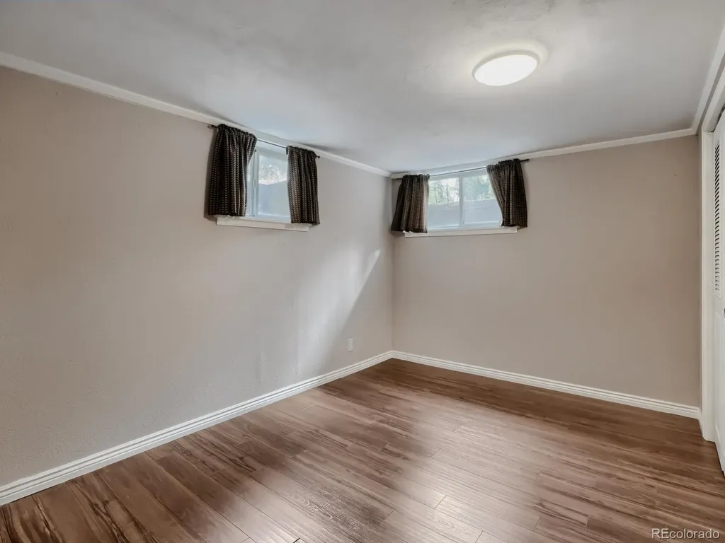 1009 Kenton Street Aurora CO 80010