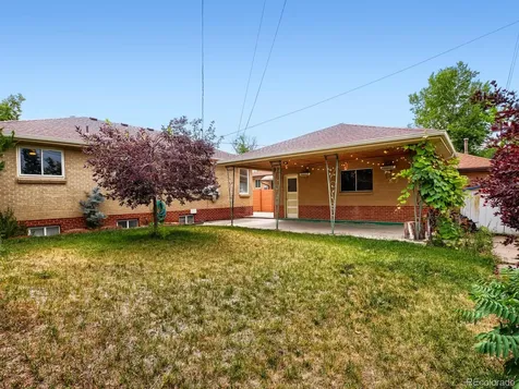 1009 Kenton Street Aurora CO 80010