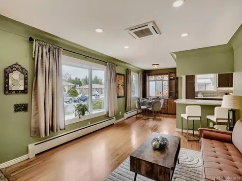 1009 Kenton Street Aurora CO 80010