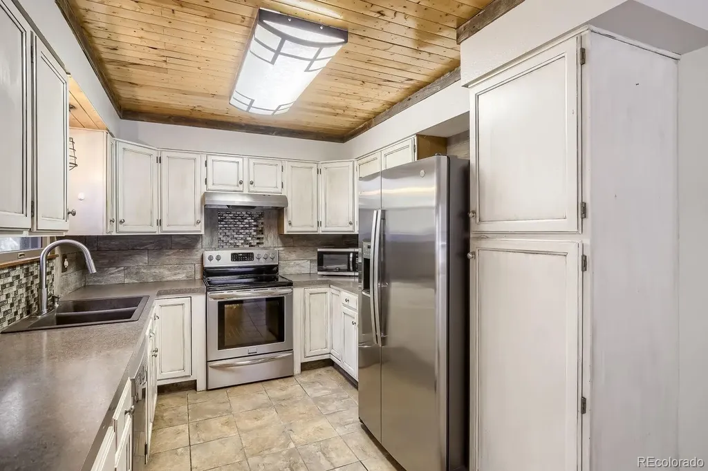 3310 33rd Avenue Court Greeley CO 80634