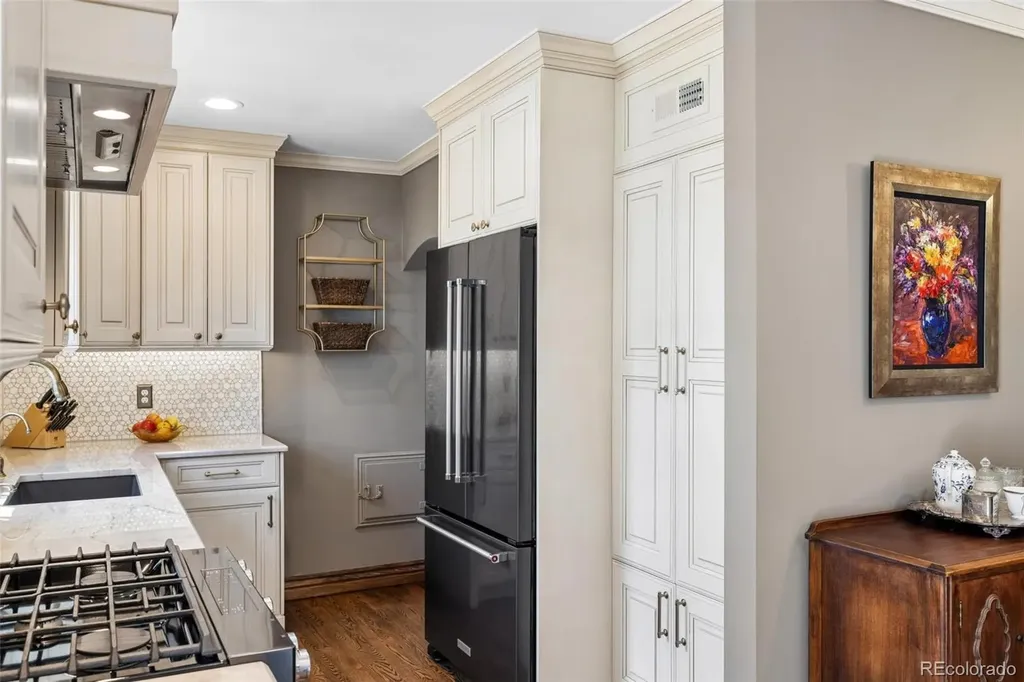 1124 Holly Street Denver CO 80220
