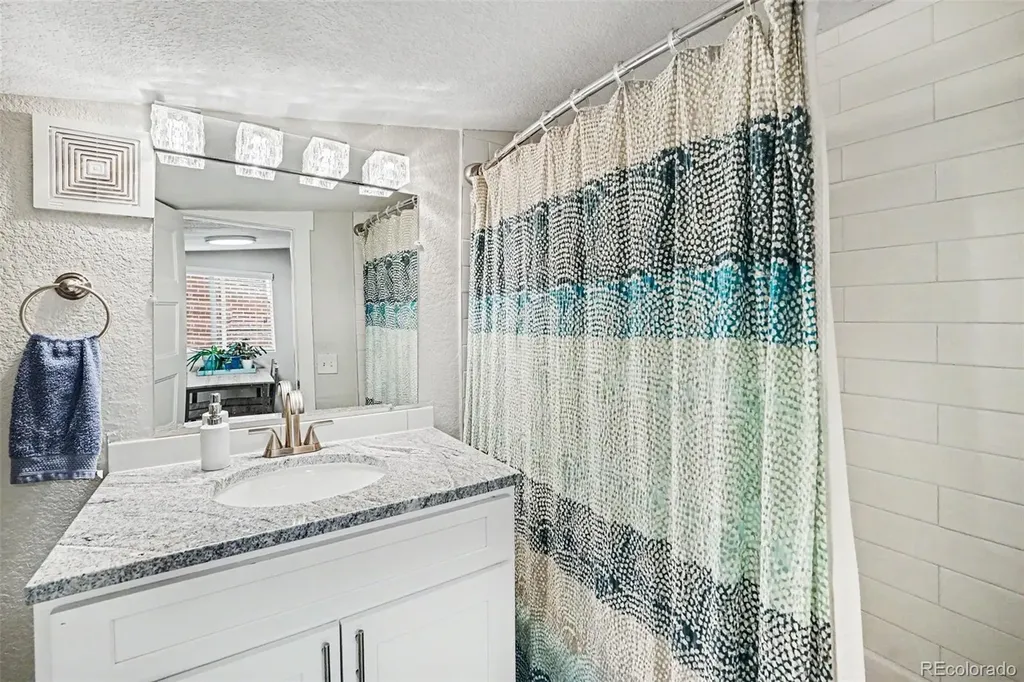 624 Stuart Street Denver CO 80204