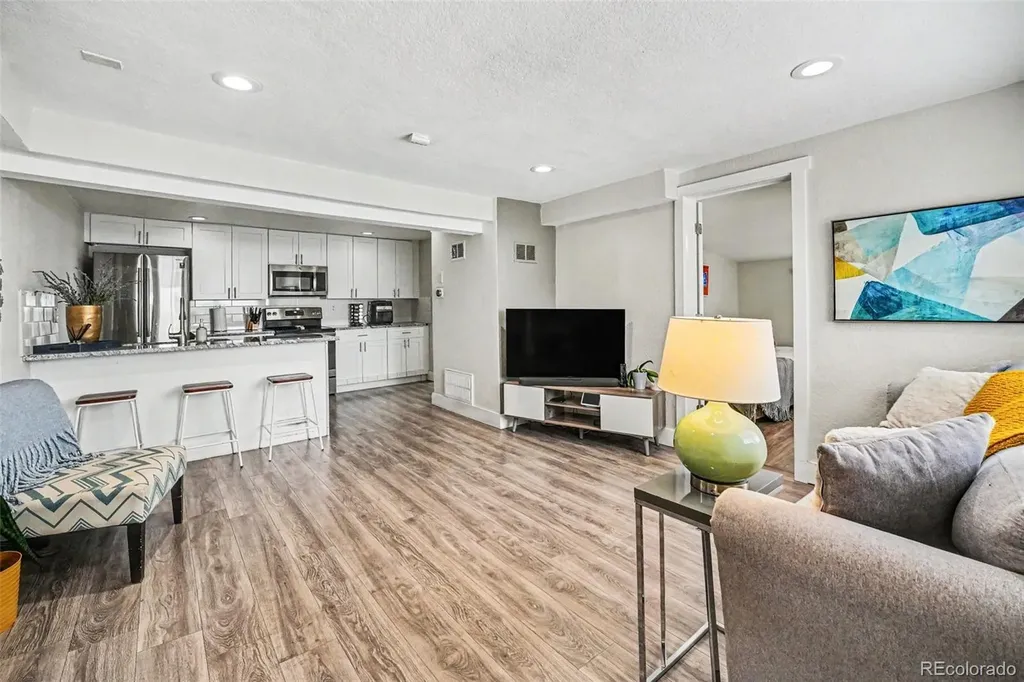 624 Stuart Street Denver CO 80204