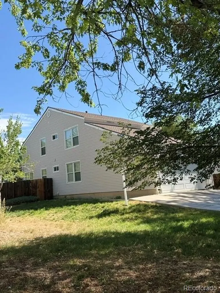 11521 E 1st Avenue Aurora CO 80010