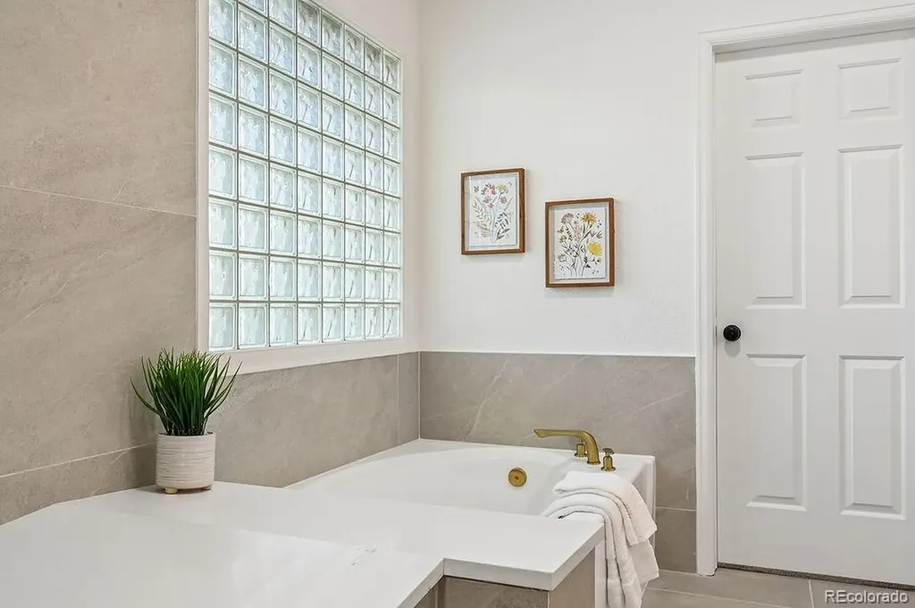 3986 S Sable Circle Aurora CO 80014