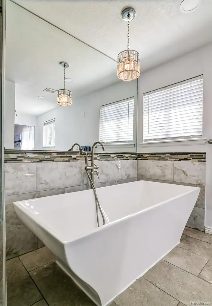 8246 S Dover Street Littleton CO 80128