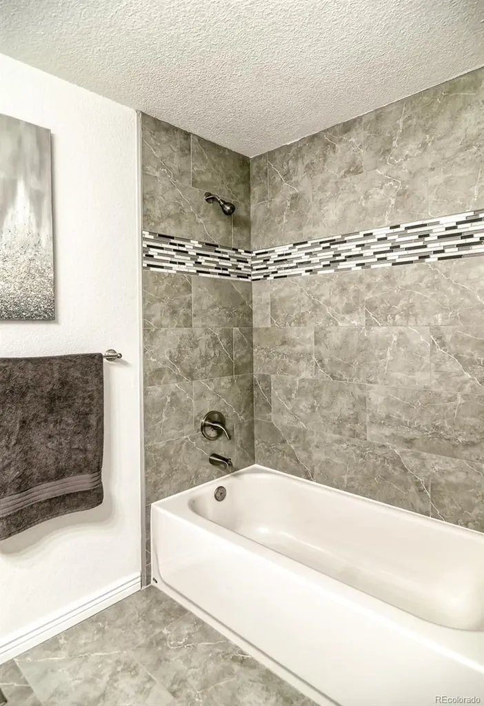 8246 S Dover Street Littleton CO 80128