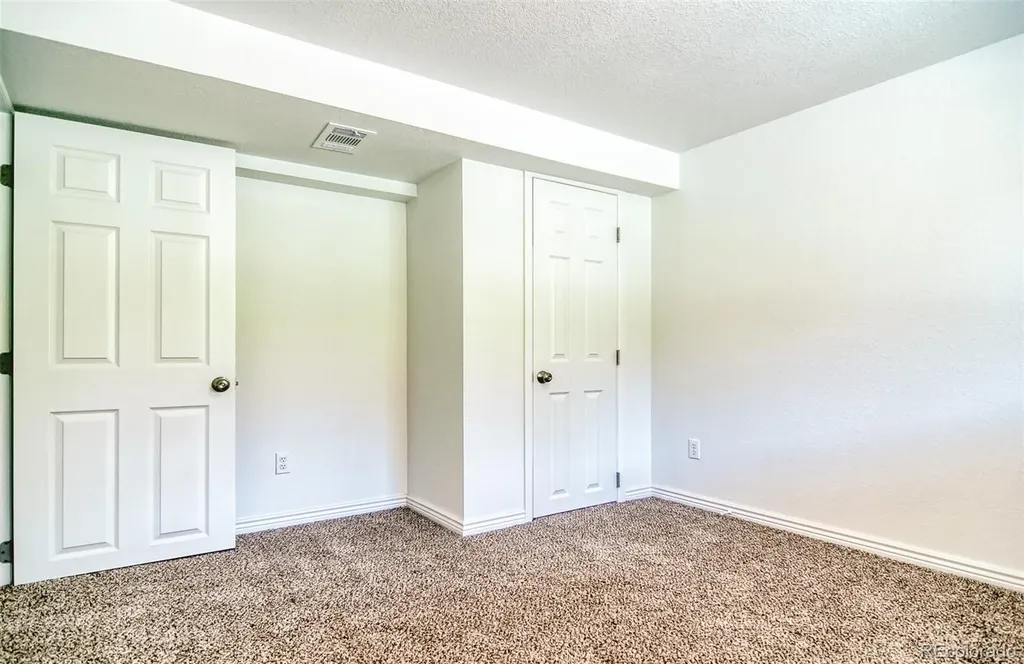 8246 S Dover Street Littleton CO 80128