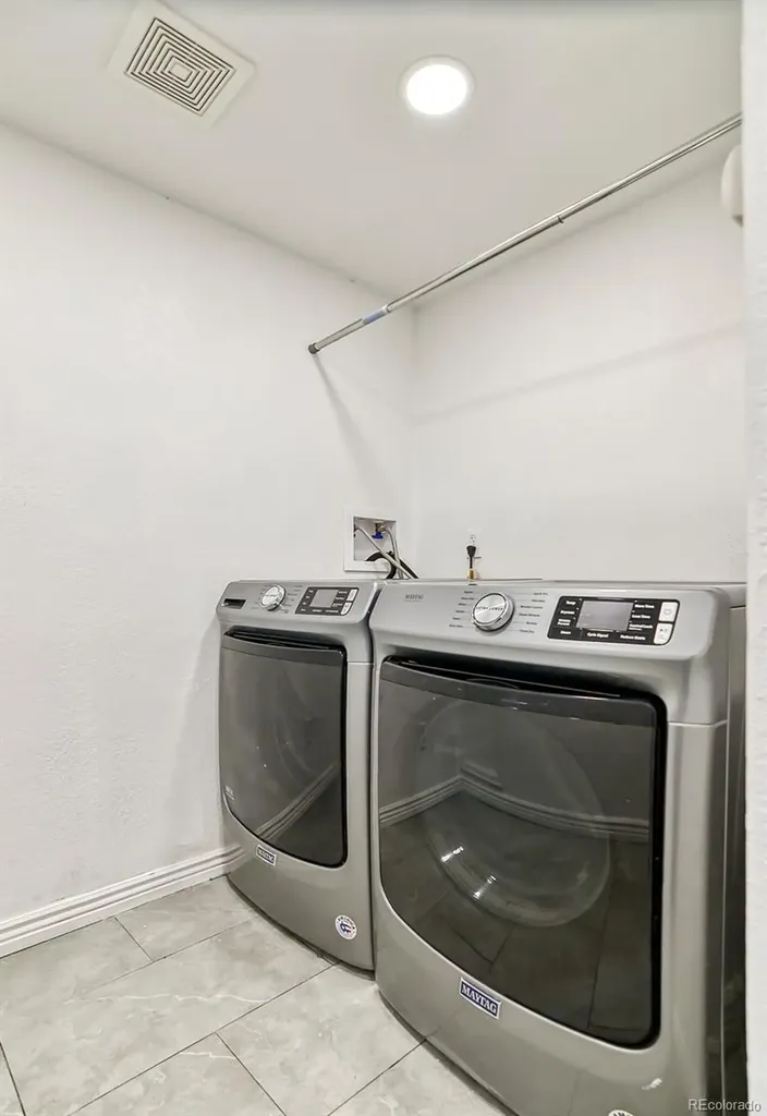 8246 S Dover Street Littleton CO 80128