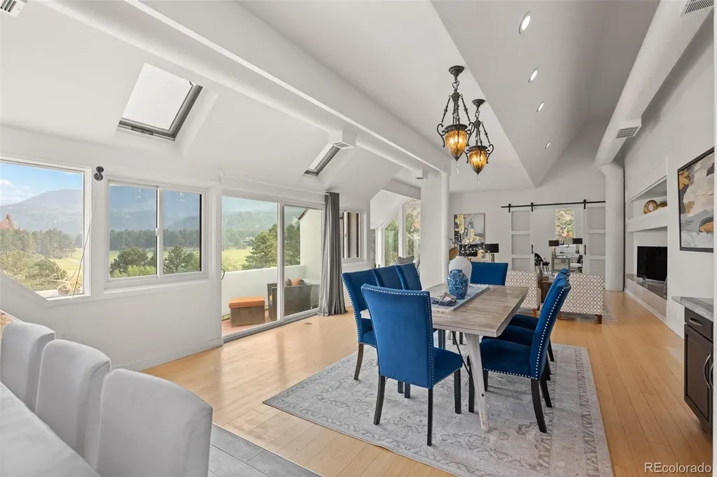6671 Wauconda Drive Larkspur CO 80118