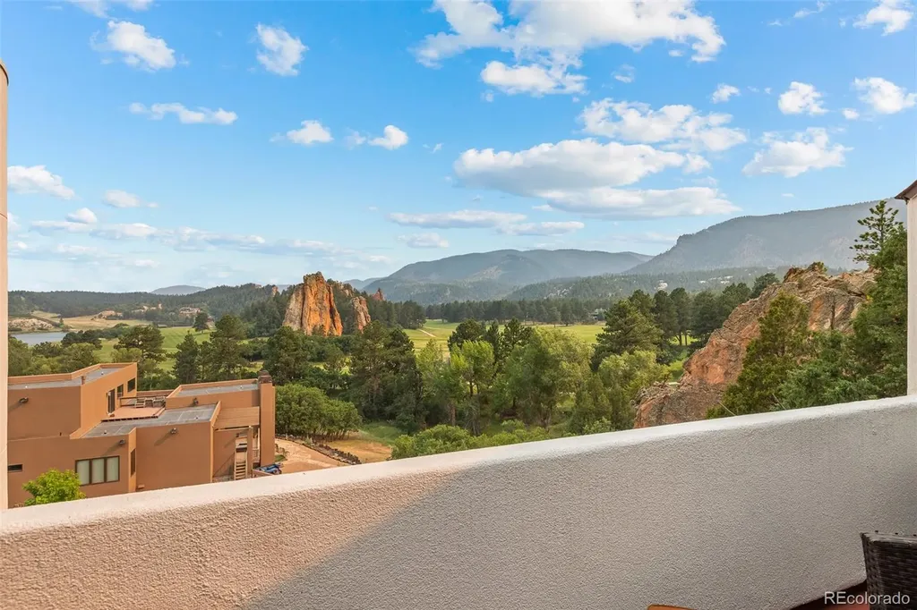 6671 Wauconda Drive Larkspur CO 80118