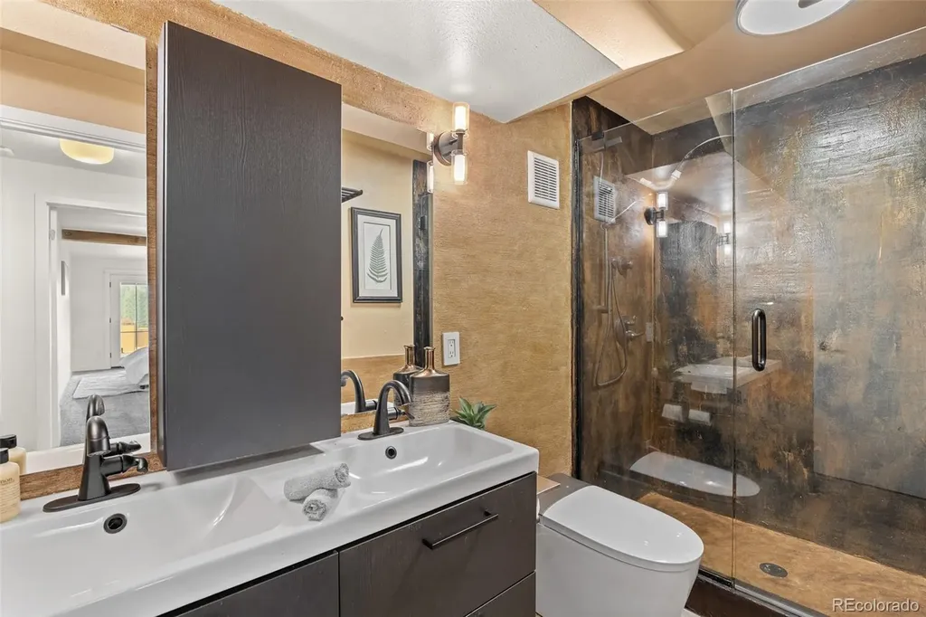 6671 Wauconda Drive Larkspur CO 80118