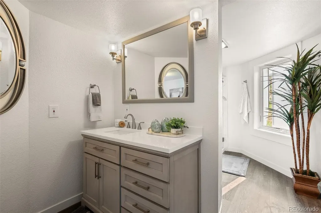 6671 Wauconda Drive Larkspur CO 80118