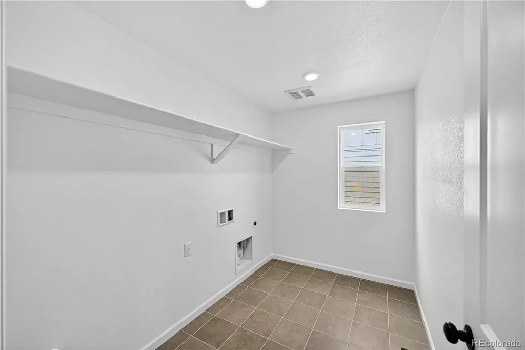 28405 E 4th Avenue Watkins CO 80137