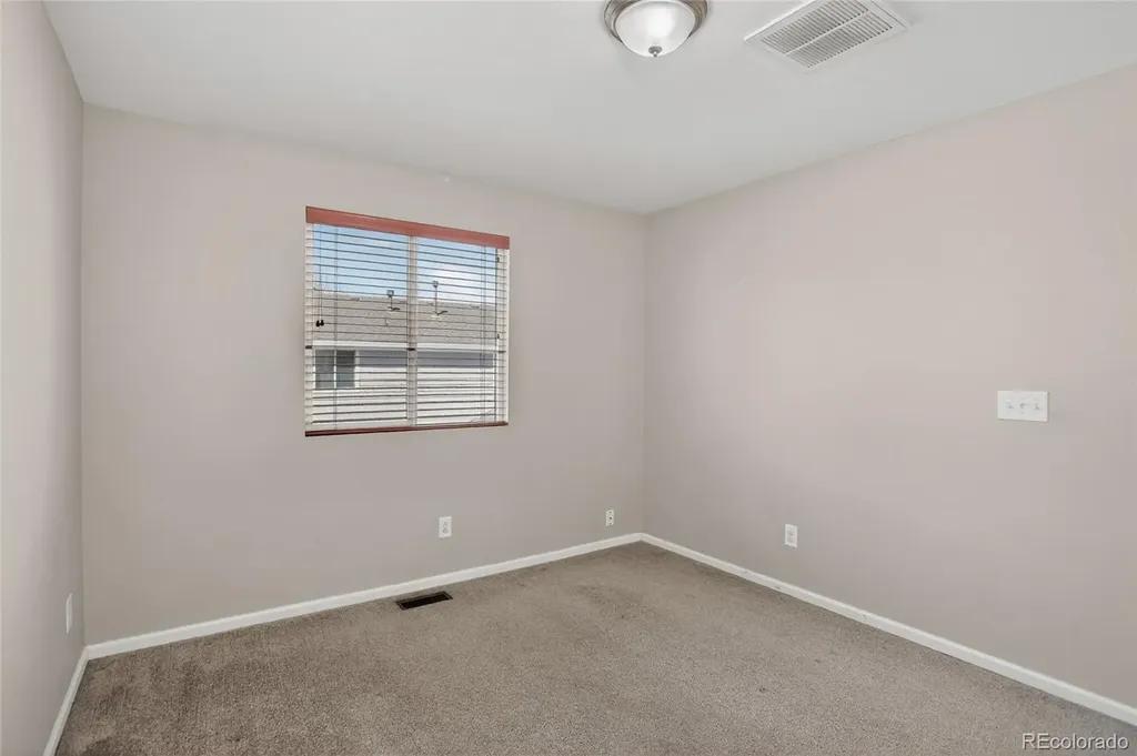 10671 Upper Ridge Road Longmont CO 80504