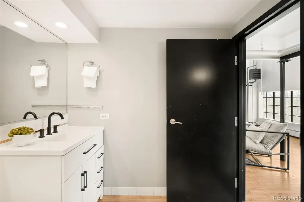 3377 Blake Street Denver CO 80205