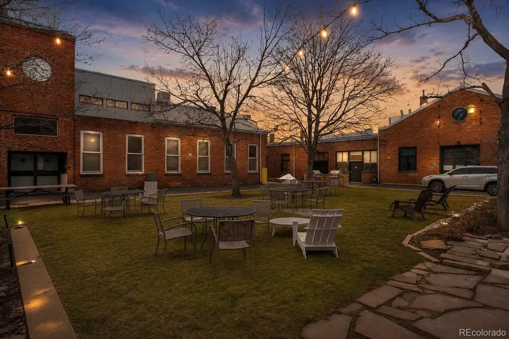 3377 Blake Street Denver CO 80205