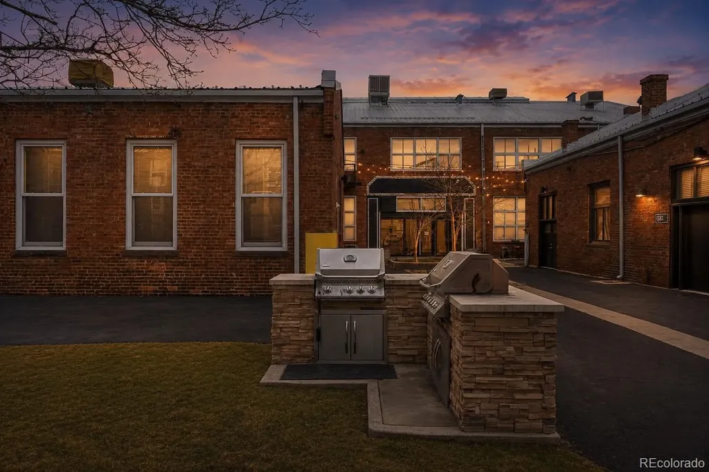 3377 Blake Street Denver CO 80205
