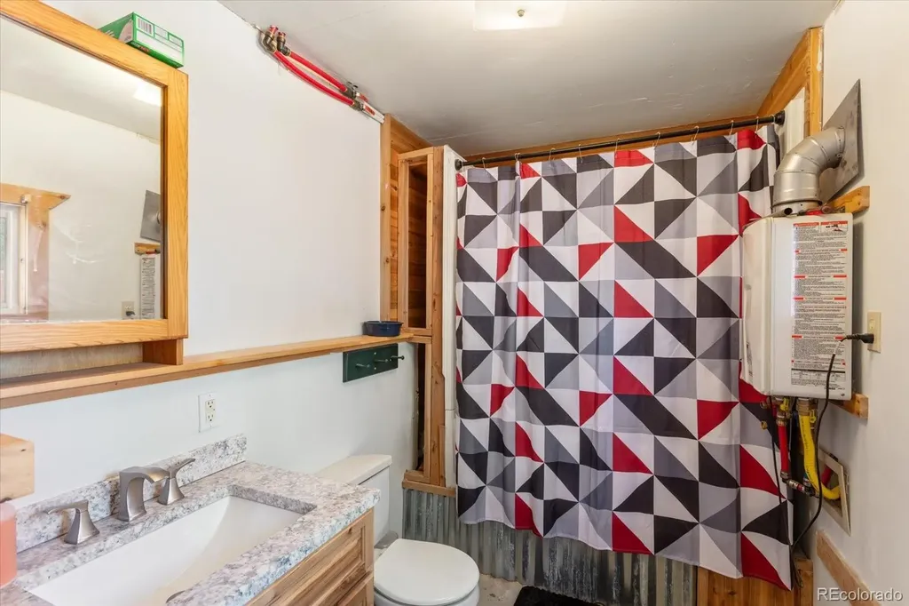 125 1st Street Saguache CO 81149