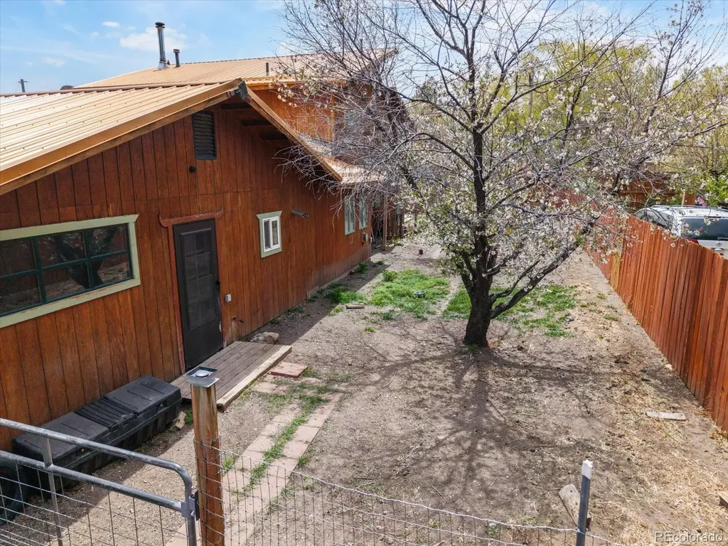 125 1st Street Saguache CO 81149