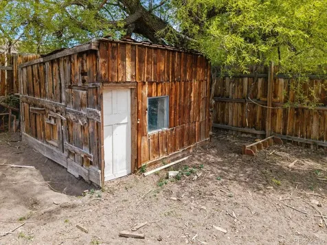 125 1st Street Saguache CO 81149