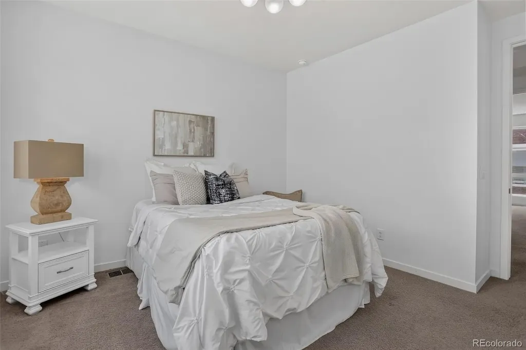 530 E Hinsdale Avenue Littleton CO 80122