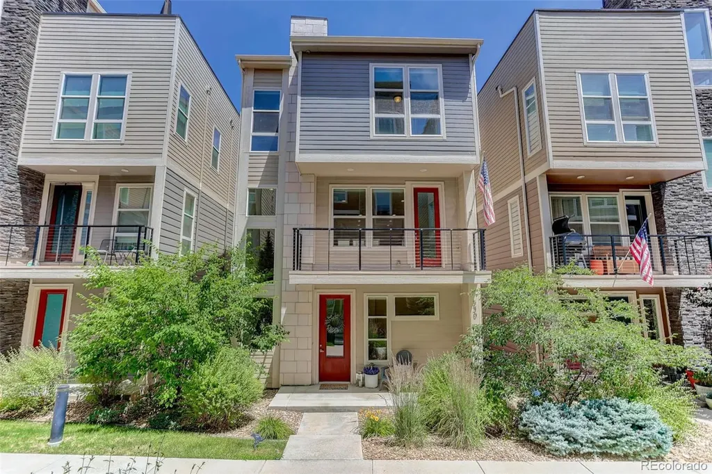 530 E Hinsdale Avenue Littleton CO 80122