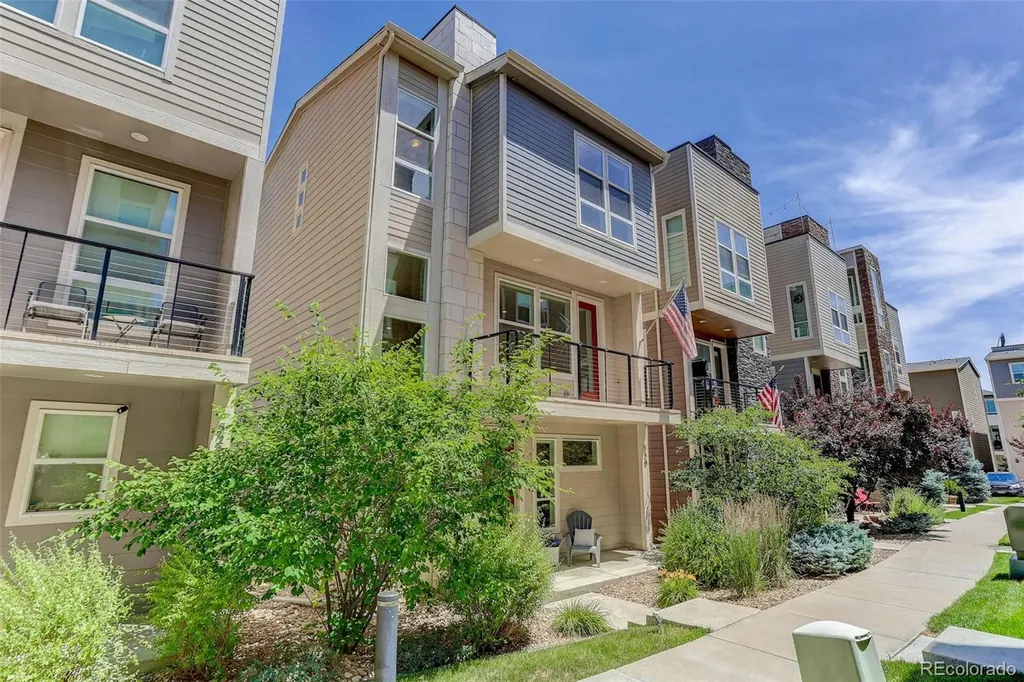 530 E Hinsdale Avenue Littleton CO 80122
