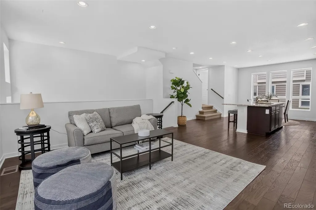 530 E Hinsdale Avenue Littleton CO 80122