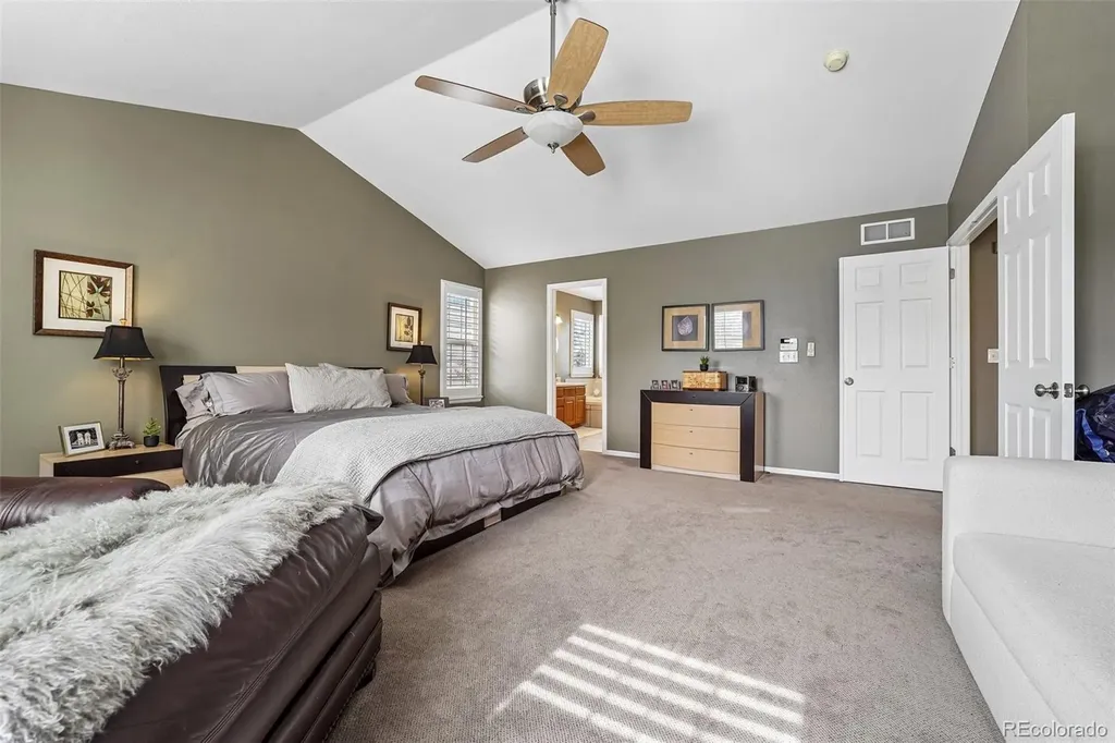 10053 Heywood Street Littleton CO 80130