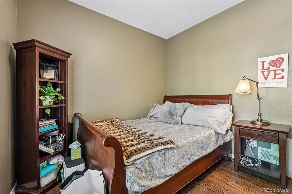 10053 Heywood Street Littleton CO 80130