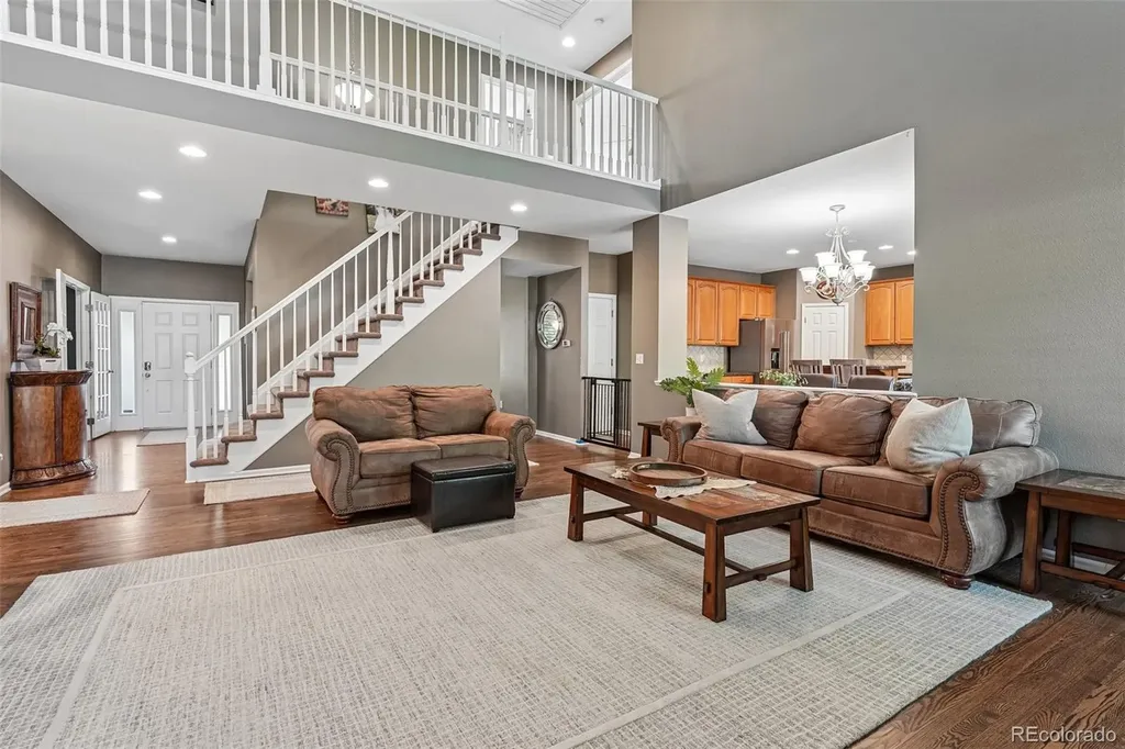 10053 Heywood Street Littleton CO 80130