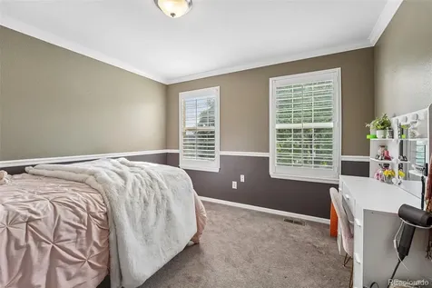 10053 Heywood Street Littleton CO 80130