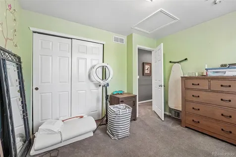 10053 Heywood Street Littleton CO 80130