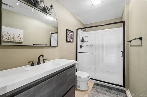 10053 Heywood Street Littleton CO 80130