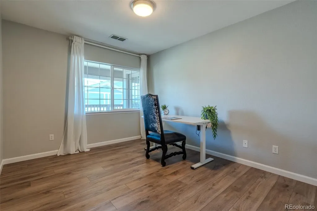 4271 S Blackhawk Circle Aurora CO 80014