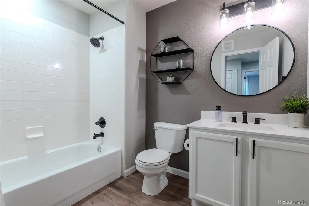 4271 S Blackhawk Circle Aurora CO 80014