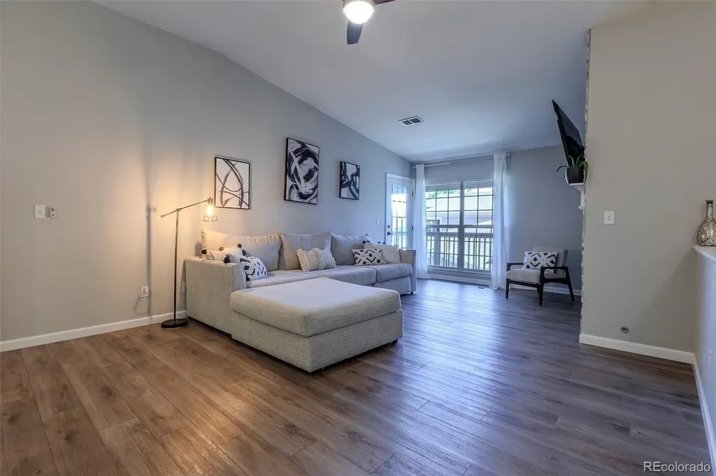 4271 S Blackhawk Circle Aurora CO 80014