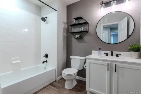 4271 S Blackhawk Circle Aurora CO 80014