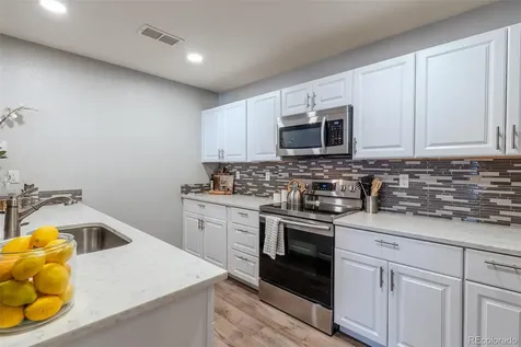 4271 S Blackhawk Circle Aurora CO 80014