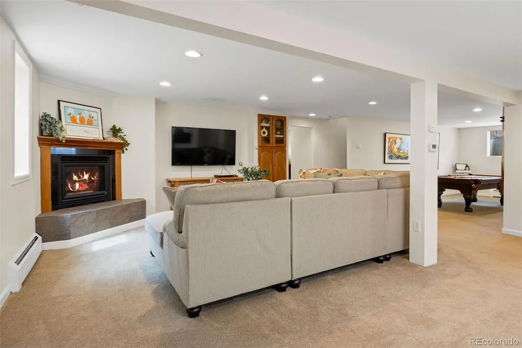 3795 S Jersey Street Denver CO 80237